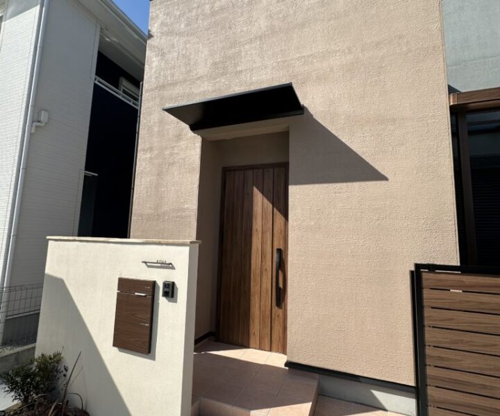 施工事例　キューブ型モダン住宅